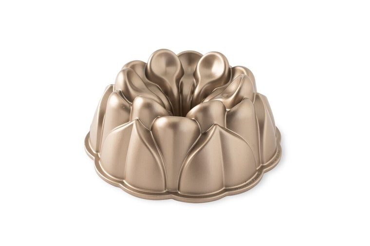 Magnolia Bundt Pan - NordicWare