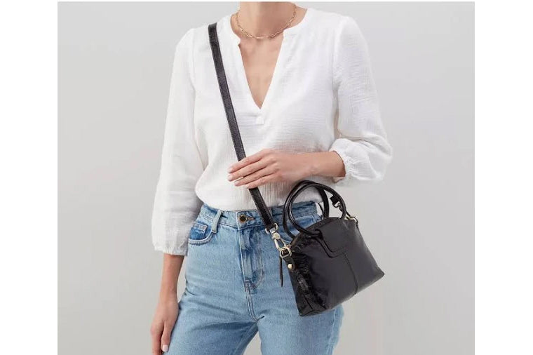 Hobo Bags - Sheila Crossbody - Black