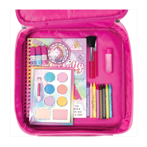 Make-Up Artist Studio