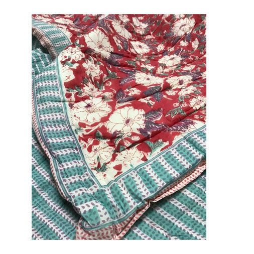Camelia Red Queen Quilt