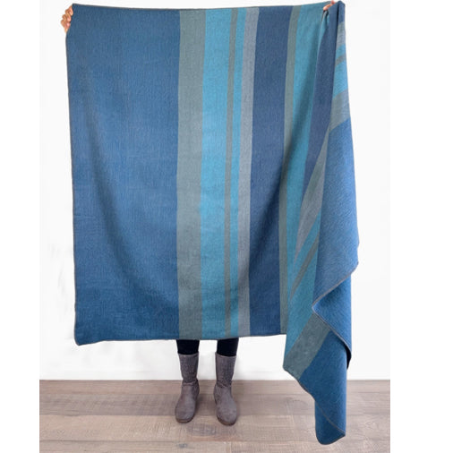 Shupaca Alpaca Throw Blanket - Tide Water