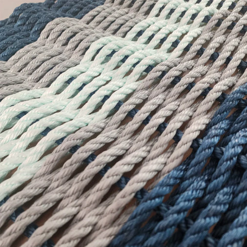 Little Salty Rope 5-Stripe Lobster Rope Mat — Navy, Light Gray & Seafoam