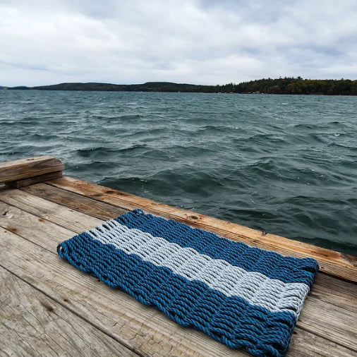 Little Salty Rope Lobster Rope Mat — Navy Blue & Light Gray